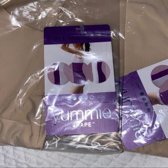 Yummie shape wear tank top - Picture 2 of 2